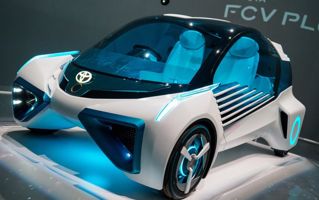 dilema-toyoty-elektromobily-nebo-hybridy