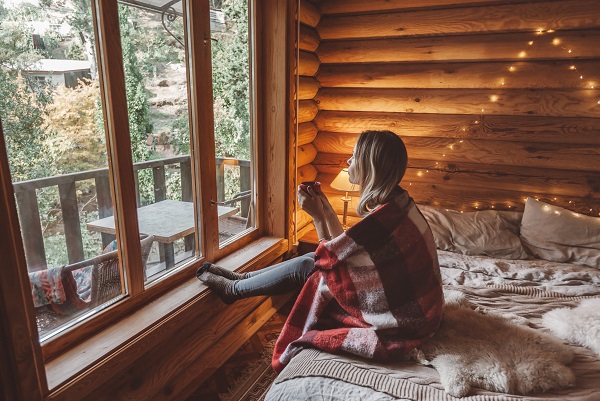 Woman,In,Warm,Blanket,Relaxing,And,Drinking,Morning,Coffee,On