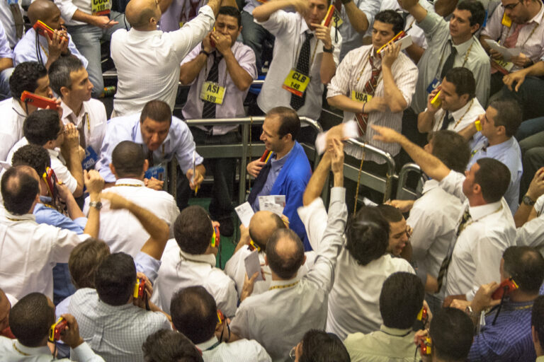 Sao,Paulo,,Brazil,,June,19,,2004.,Bm&f,,Commodities,Exchange,Futures,